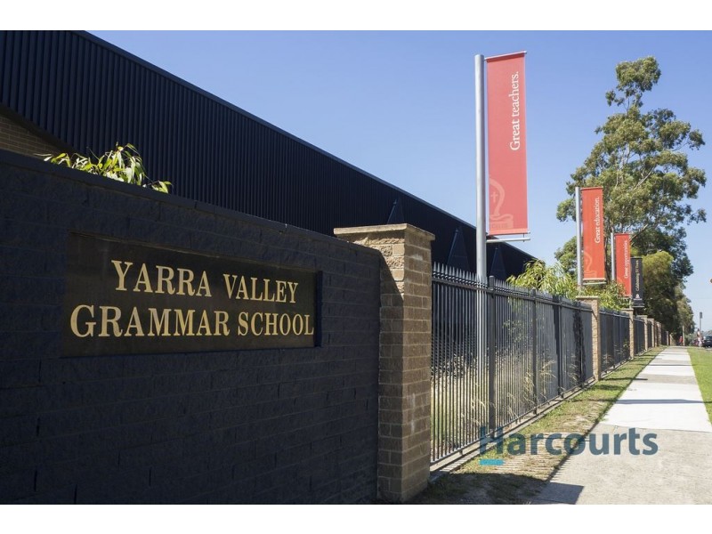 14 Loddon Court, Croydon Hills VIC 3136