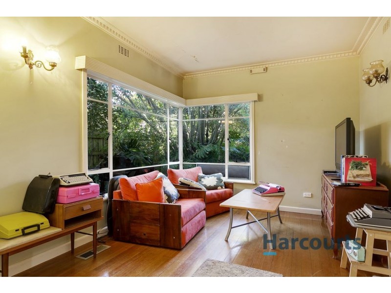 19 Pascoe Avenue, Croydon VIC 3136