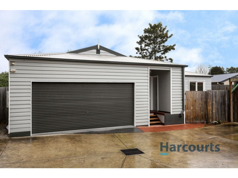 15A Diane Crescent, Mooroolbark VIC 3138