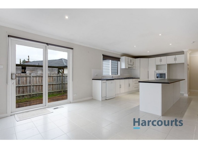 15A Diane Crescent, Mooroolbark VIC 3138