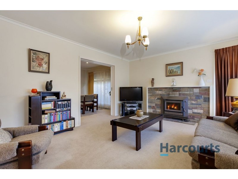 21 Bronhill Road, Ringwood East VIC 3135