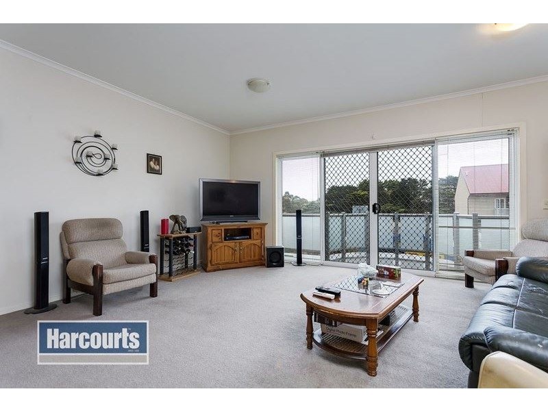 49/13-15 Hewish Road, Croydon VIC 3136