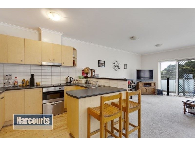 49/13-15 Hewish Road, Croydon VIC 3136