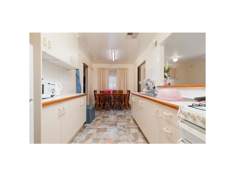 80 Croydondale Drive, Mooroolbark VIC 3138