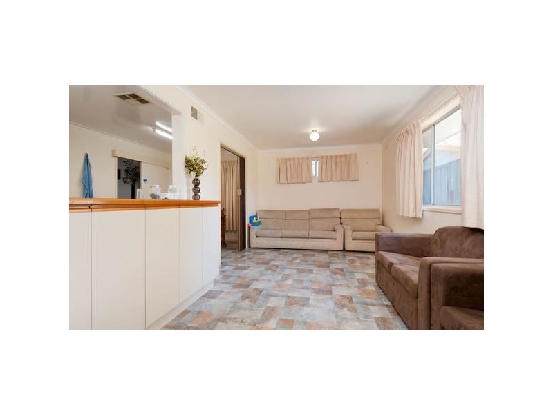 80 Croydondale Drive, Mooroolbark VIC 3138