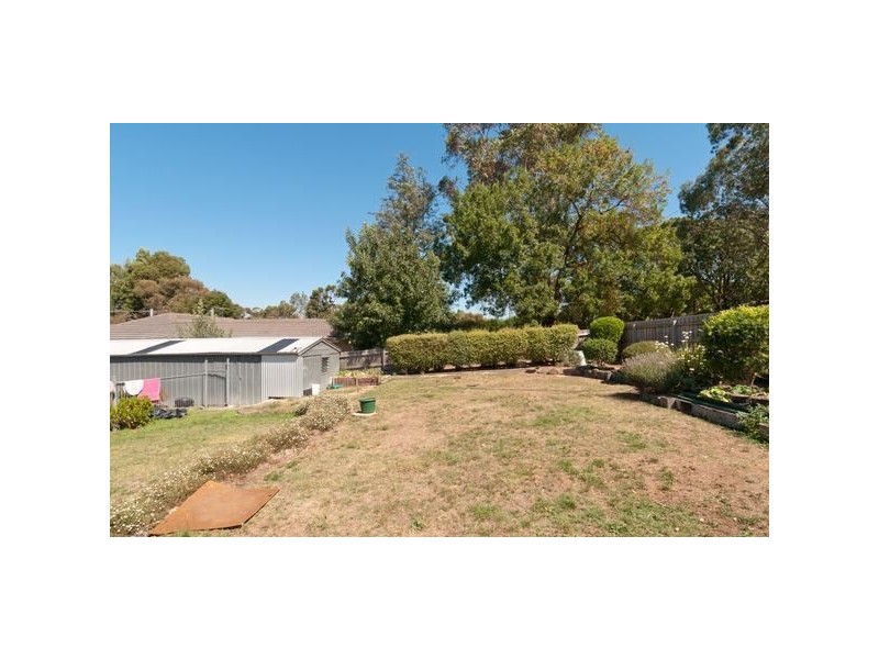 80 Croydondale Drive, Mooroolbark VIC 3138