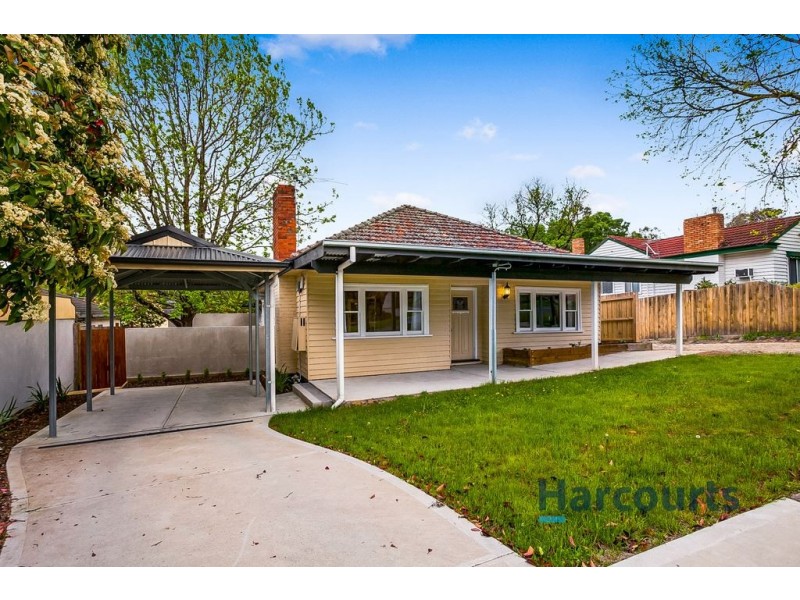 8 Charles Street, Kilsyth VIC 3137