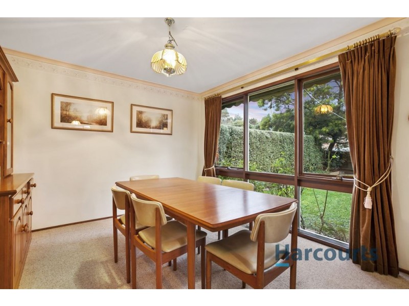 14 Loddon Court, Croydon Hills VIC 3136