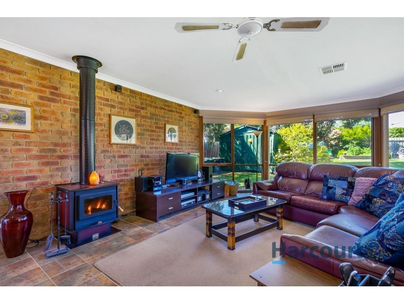 37 Glen Dhu Road, Kilsyth VIC 3137