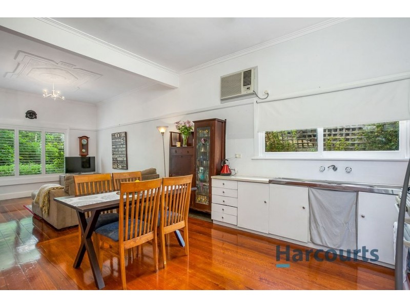 71 Bonnie View Road, Croydon North VIC 3136