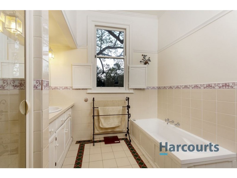 392 Mount Dandenong, Croydon VIC 3136