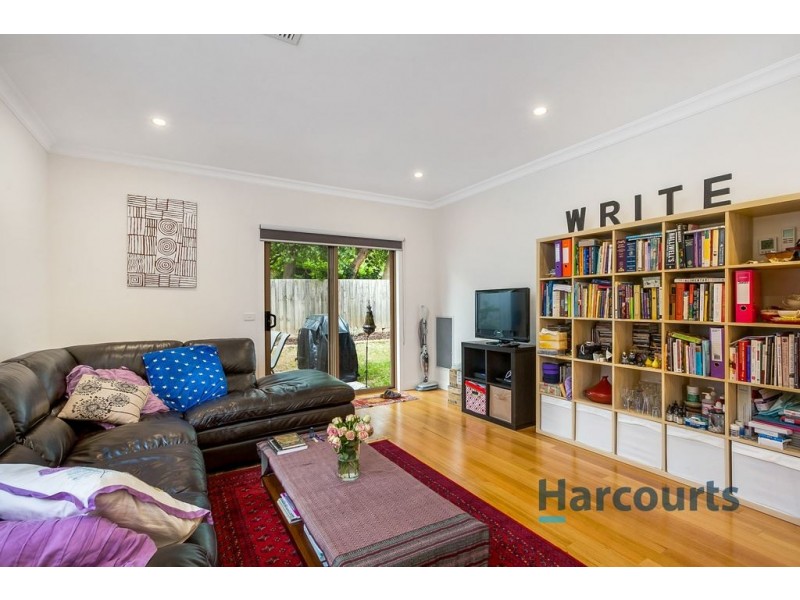 2/60 Faraday, Croydon South VIC 3136