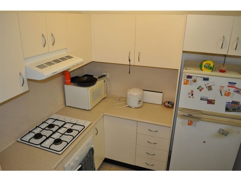 2/11 Fourth Avenue, Blacktown NSW 2148