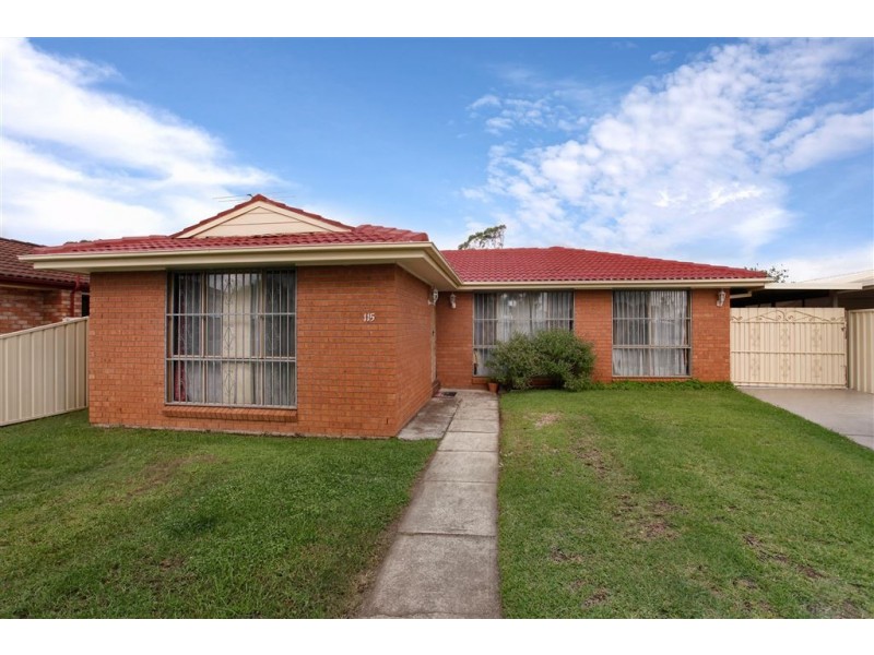 115 Colebee Crescent, Hassall Grove NSW 2761