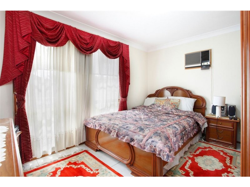 115 Colebee Crescent, Hassall Grove NSW 2761