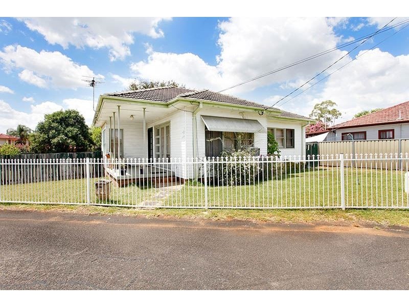 2 Illoura Place, Doonside NSW 2767
