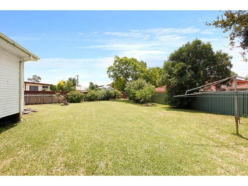 2 Illoura Place, Doonside NSW 2767
