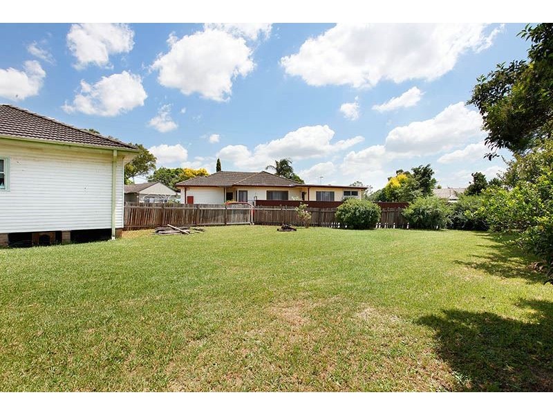2 Illoura Place, Doonside NSW 2767