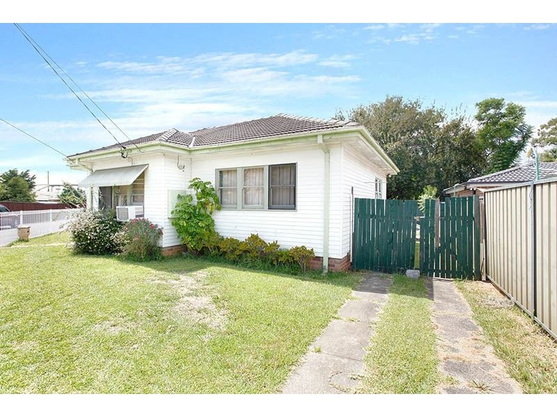 2 Illoura Place, Doonside NSW 2767