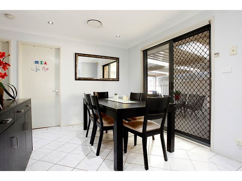 10 Burrowes Grove, Dean Park NSW 2761