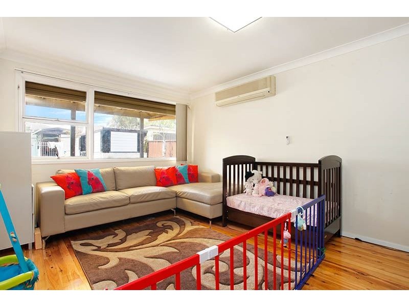 54 Kurrajong Crescent, Blacktown NSW 2148