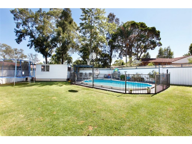 4 Rudd Place, Doonside NSW 2767