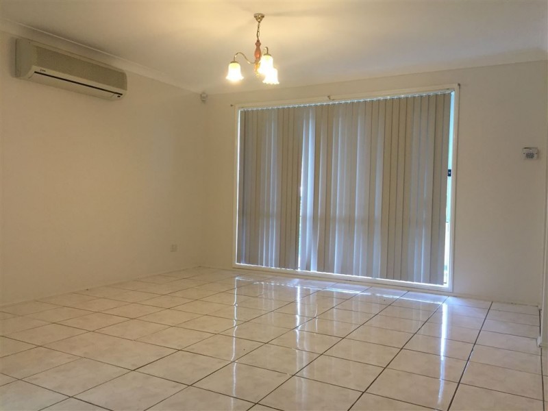 5 Westcott Place, Oakhurst NSW 2761