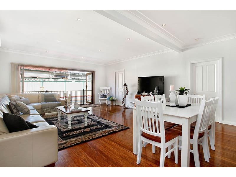 43 Matthew Crescent, Blacktown NSW 2148