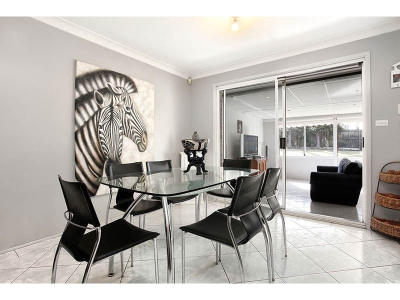 24 Rotuma Street, Oakhurst NSW 2761