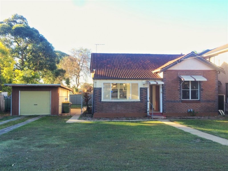 3 Bulli Road, Toongabbie NSW 2146