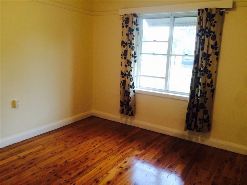 3 Bulli Road, Toongabbie NSW 2146