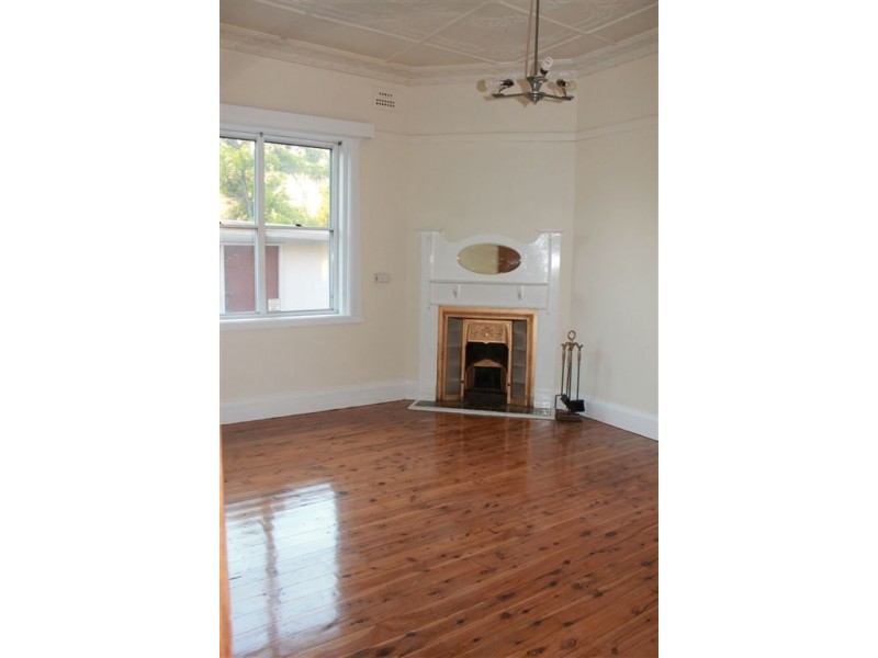 3 Bulli Road, Toongabbie NSW 2146