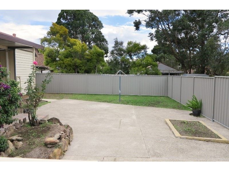 3 Bulli Road, Toongabbie NSW 2146