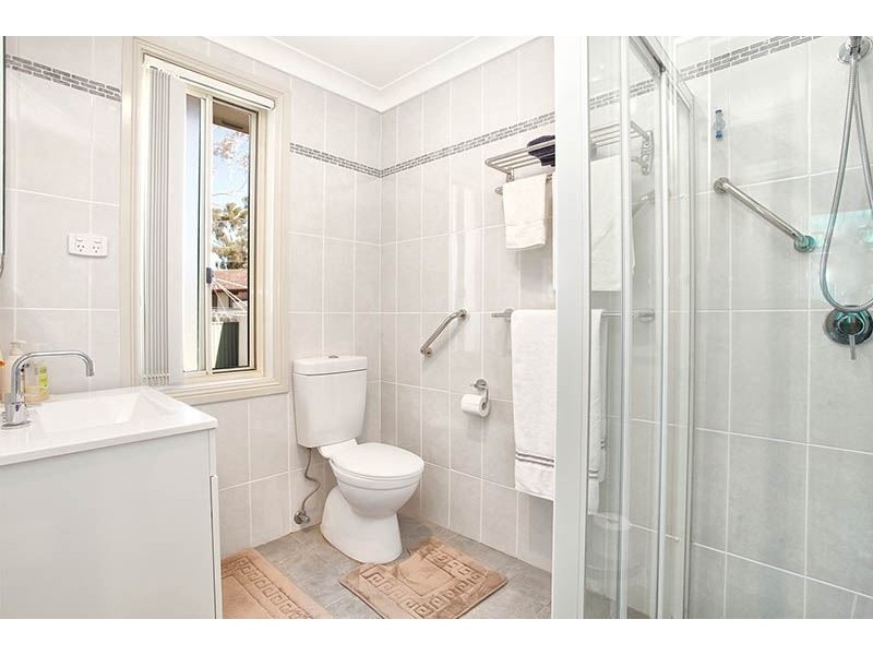 18 Samoa Place, Lethbridge Park NSW 2770