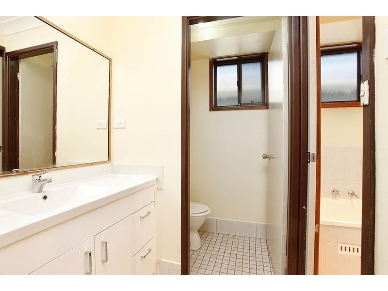 95 Colebee Crescent, Hassall Grove NSW 2761