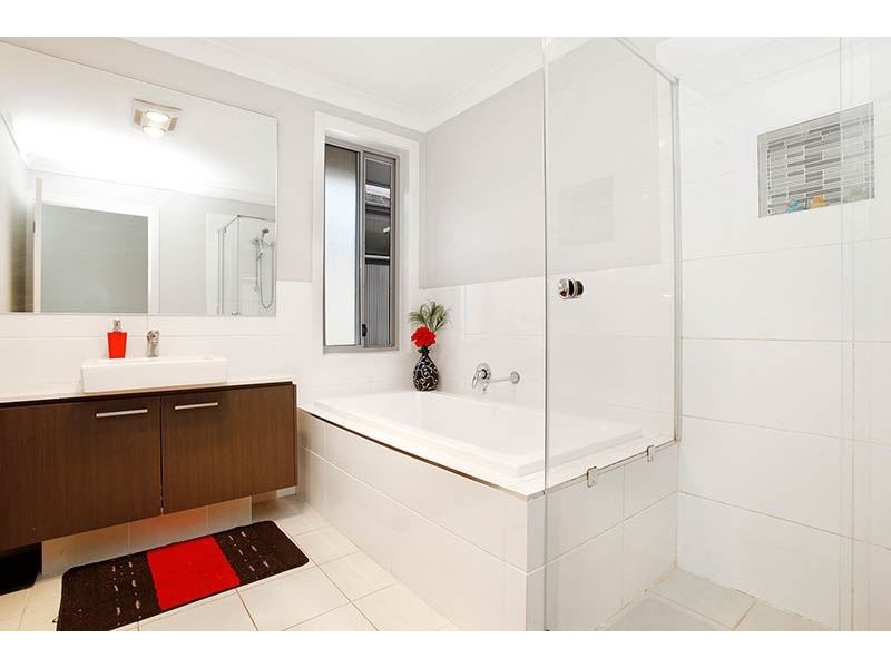 6 Tussock Street, Ropes Crossing NSW 2760