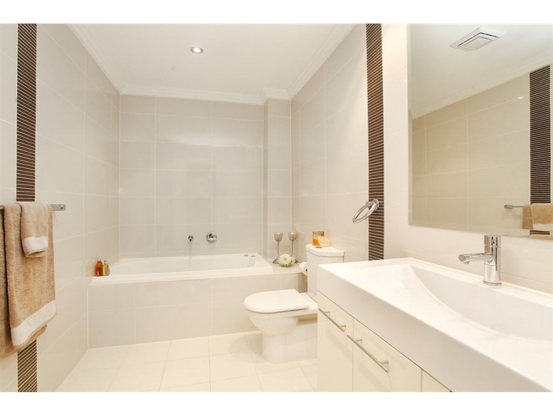 18/1-5 Mercer Street, Castle Hill NSW 2154