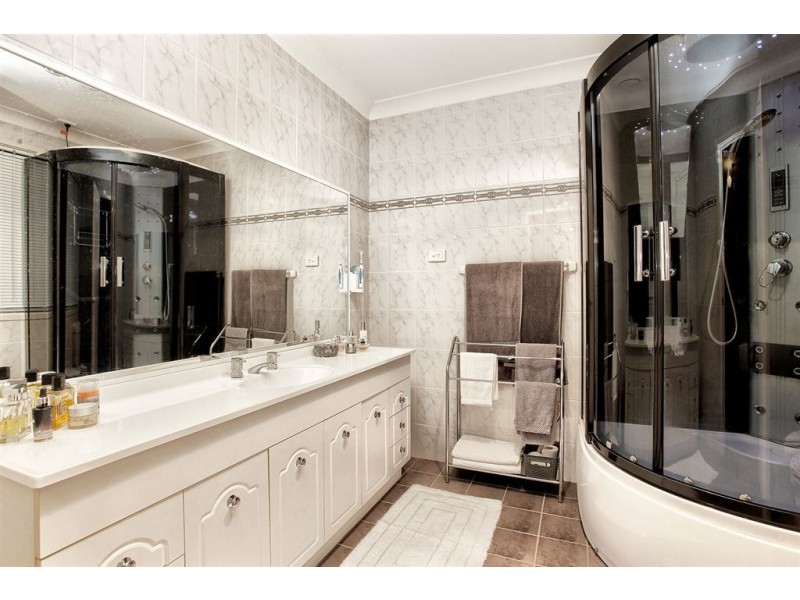 9 Sauvage Place, Doonside NSW 2767