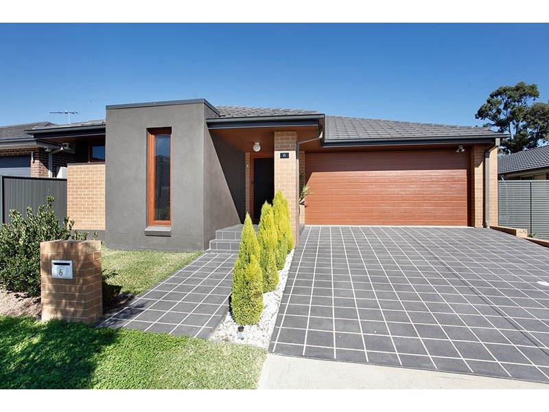6 Tussock Street, Ropes Crossing NSW 2760