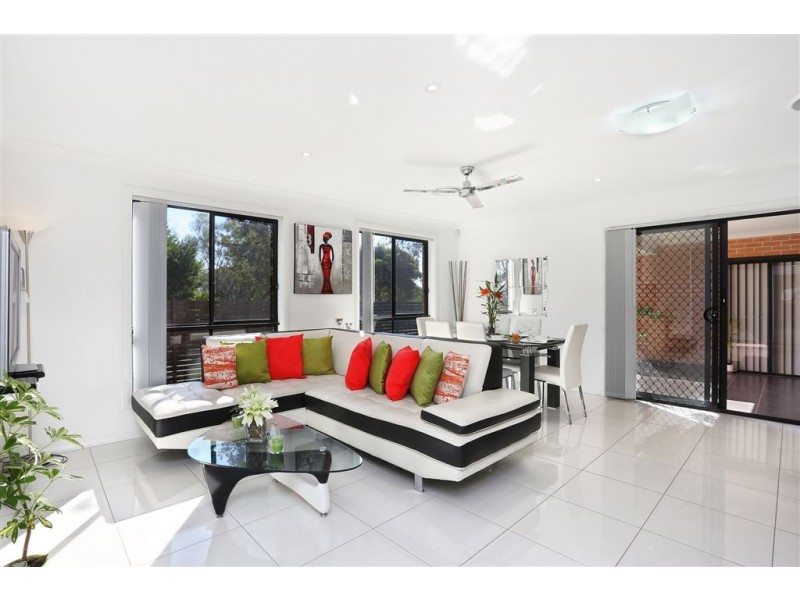 14 Gurry Avenue, Ropes Crossing NSW 2760