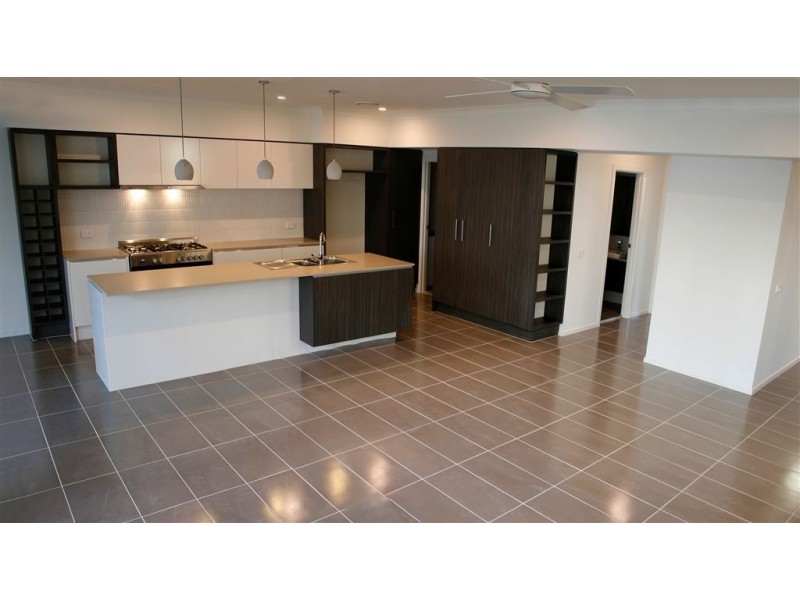 7 Fairwater Boulevarde, Blacktown NSW 2148