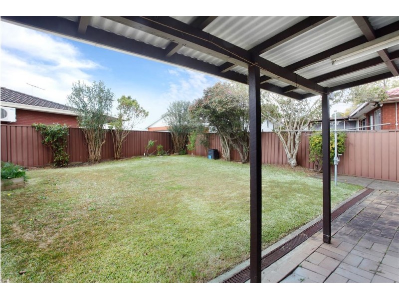 7 Rudolf Road, Seven Hills NSW 2147