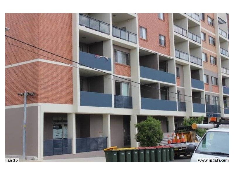 16/3-9 Warby Street, Campbelltown NSW 2560