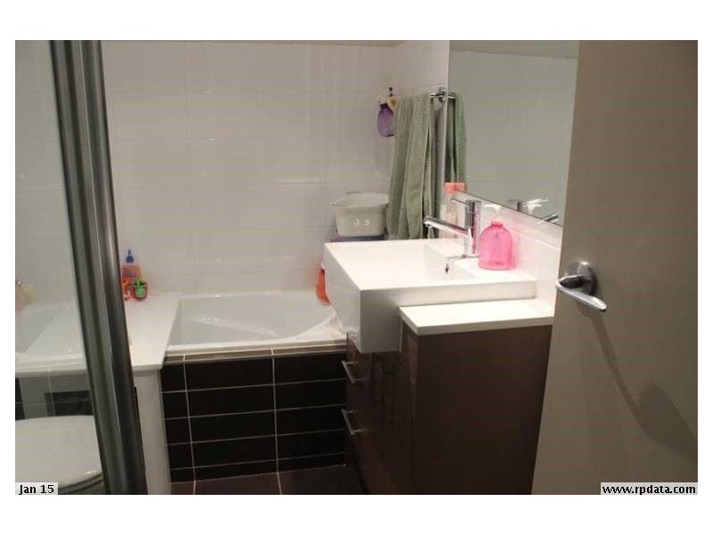 16/3-9 Warby Street, Campbelltown NSW 2560