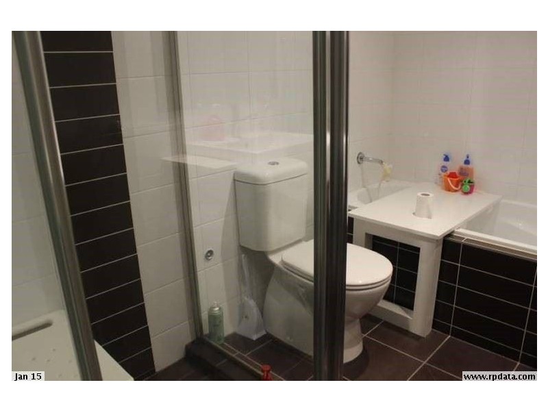 16/3-9 Warby Street, Campbelltown NSW 2560