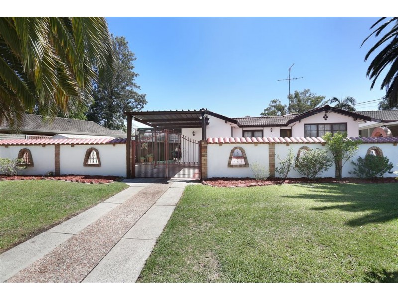 9 Caramar Street, Dharruk NSW 2770