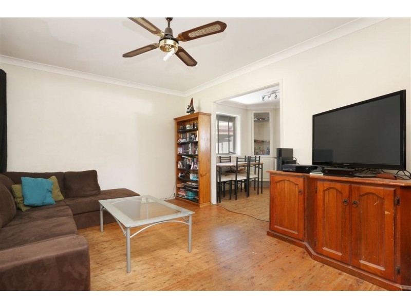 27 Doonside Crescent, Blacktown NSW 2148