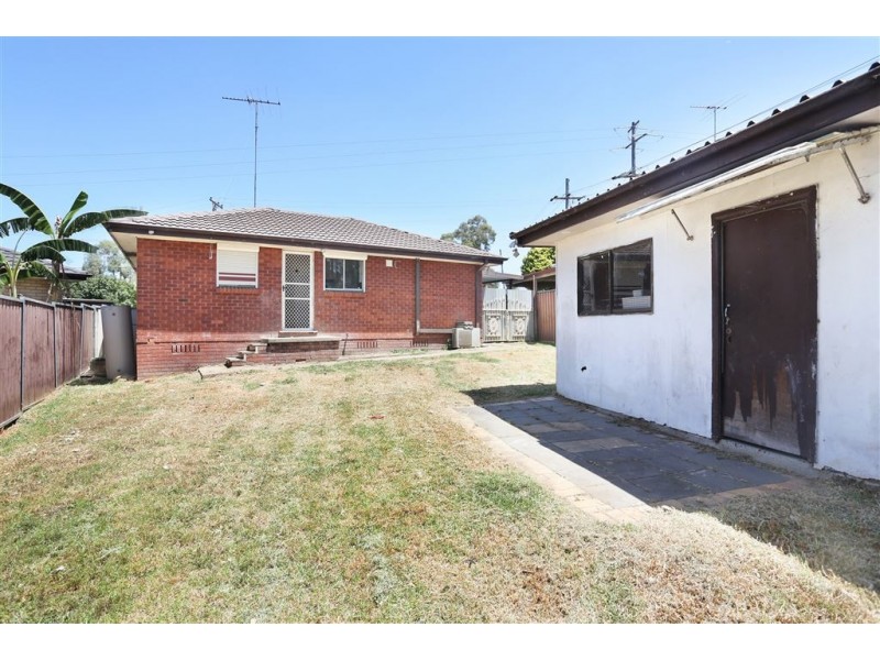 27 Doonside Crescent, Blacktown NSW 2148