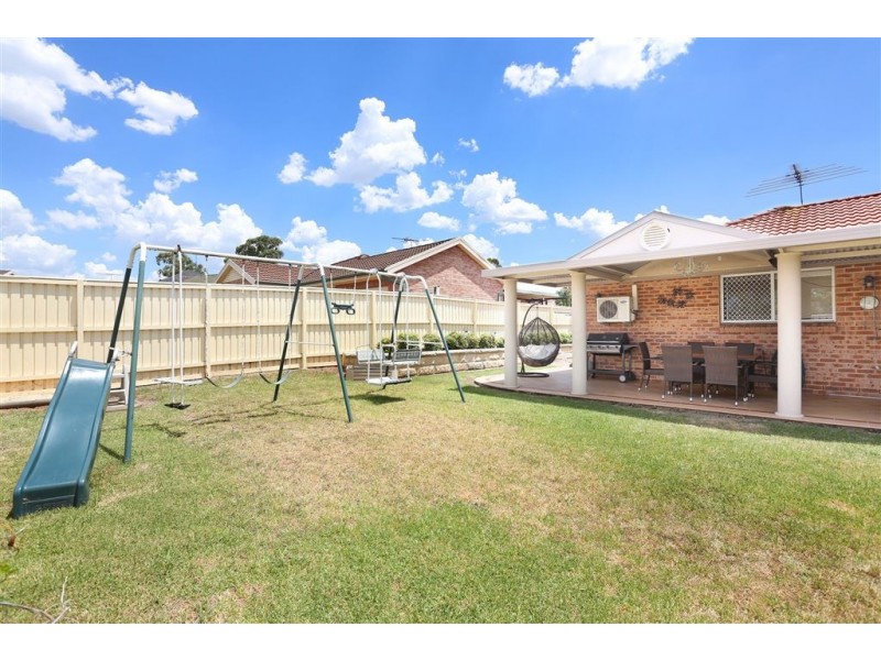 16 Glenview Grove, Glendenning NSW 2761