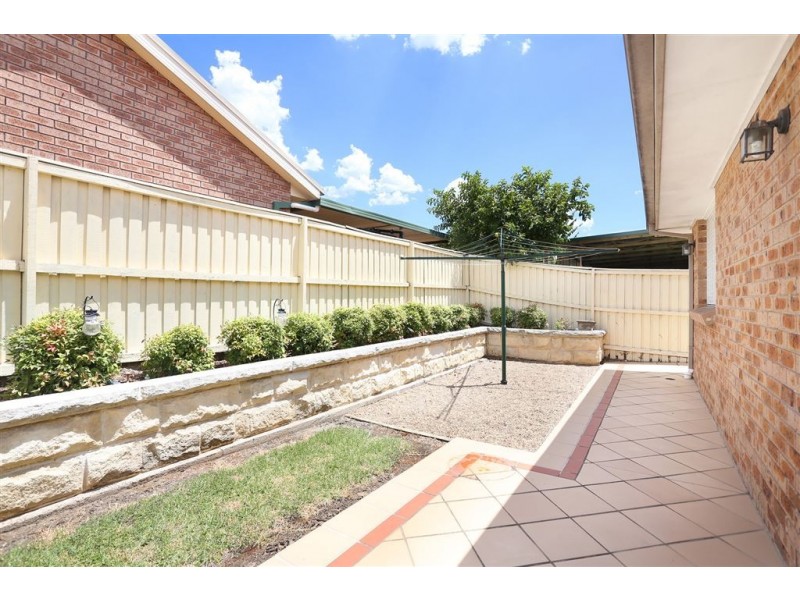 16 Glenview Grove, Glendenning NSW 2761